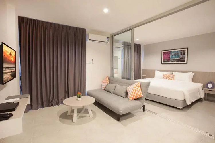 Deluxe Double Suite with balcony