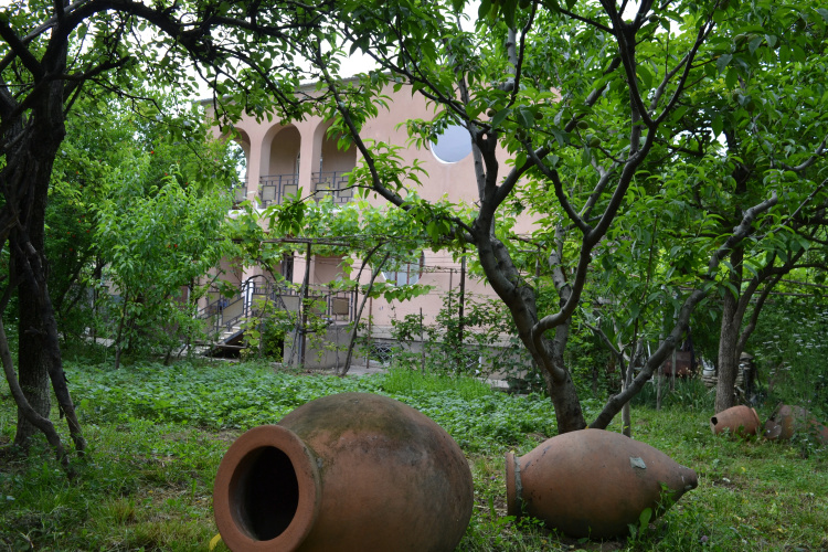 Saguramo Garden Guest House