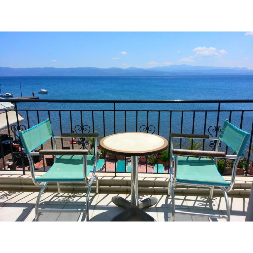 Artemis Hotel