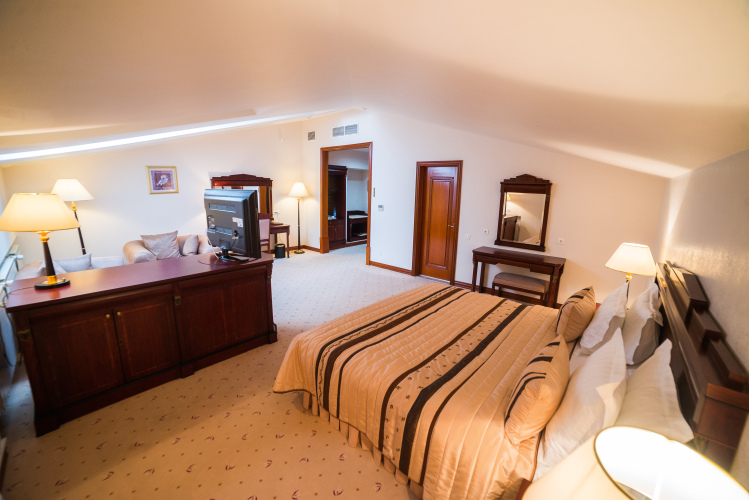  (двуспальная кровать) - изображение 1