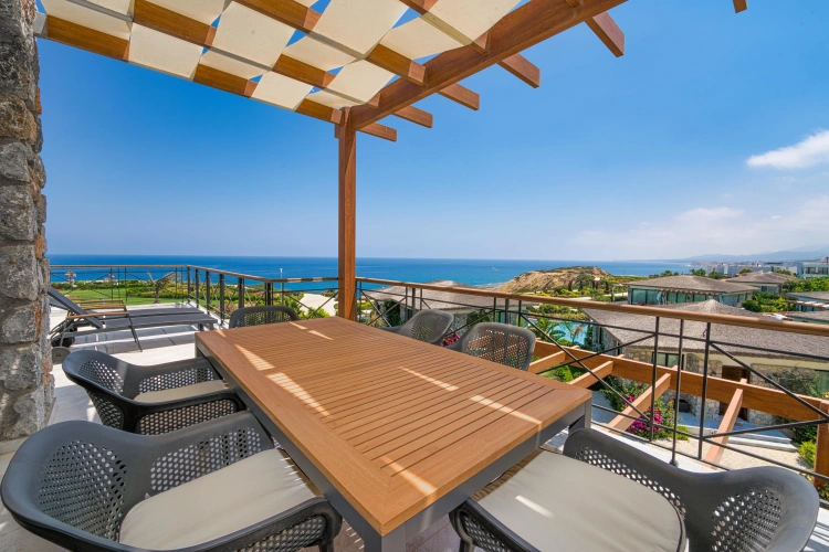 2 Bedrooms Comfort Apartment with balcony and with courtyard view