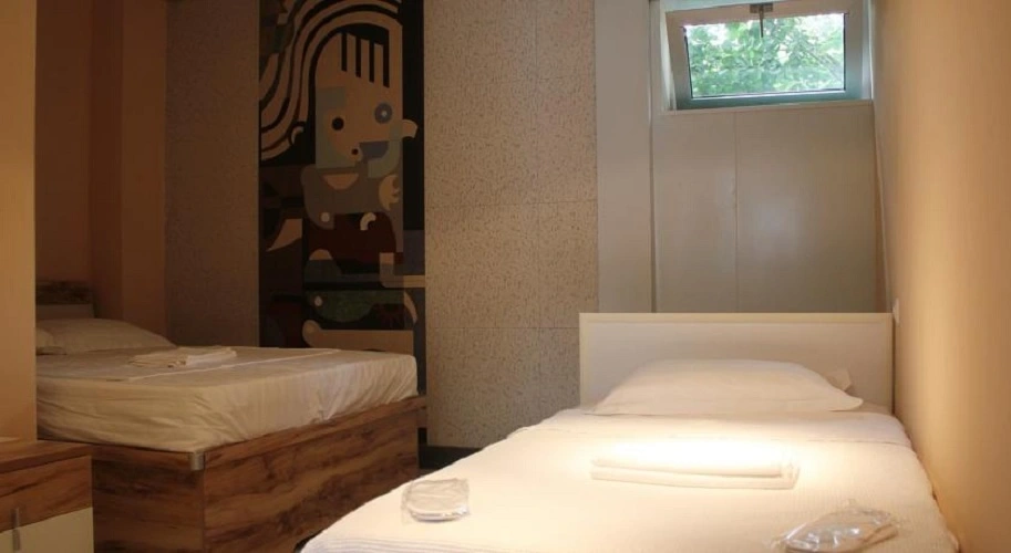 Economy Triple room