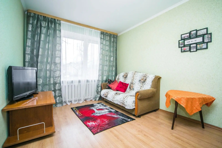 Uyutnaya u Metro Flat