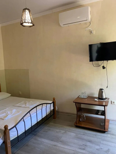 V Pitsunde Guest House