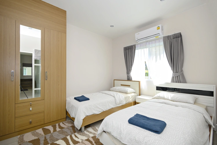 4 Bedrooms Villa with view
