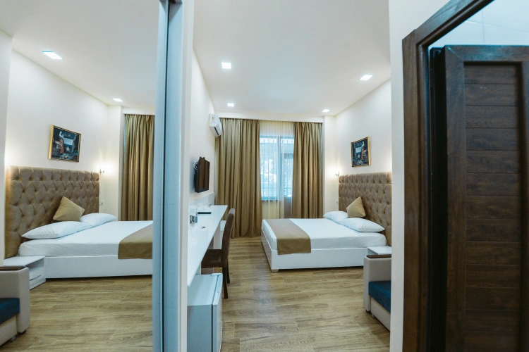 Classic Double room with city view