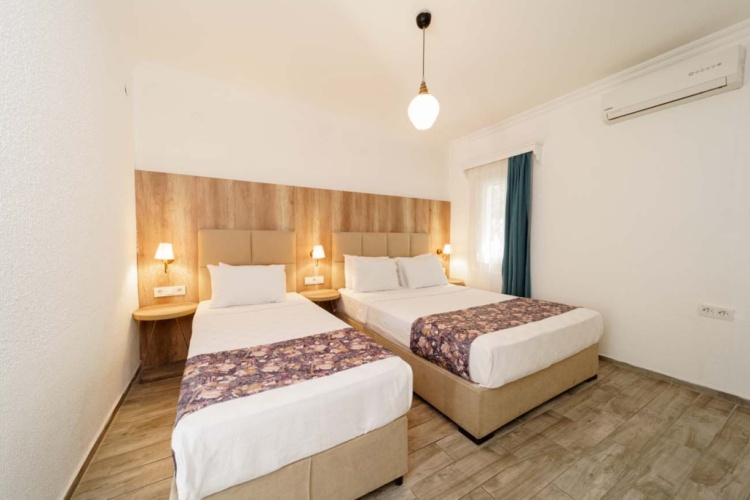 Superior Triple room with balcony