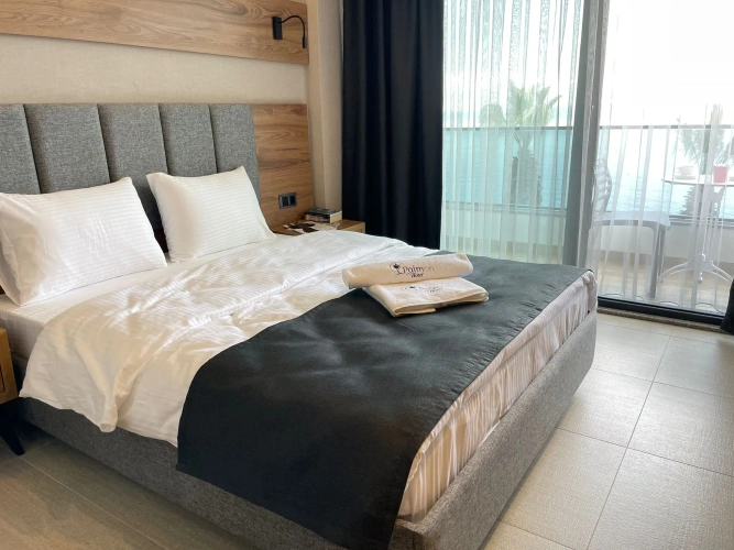 Standard room with balcony and with sea view