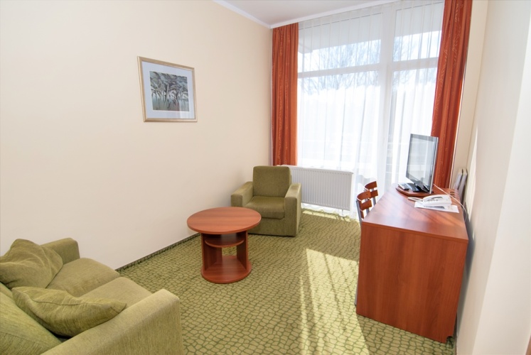 2 Bedrooms Suite with balcony