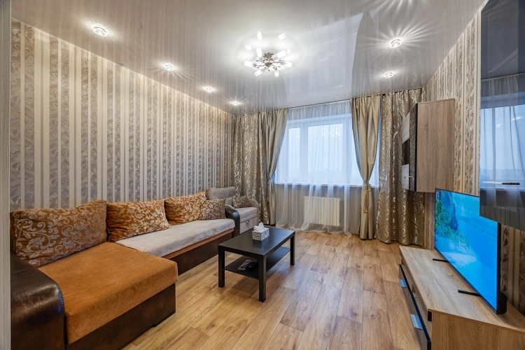 Prostornaya Dvukhkomnatnaya Na Beregu Svislochi Flat