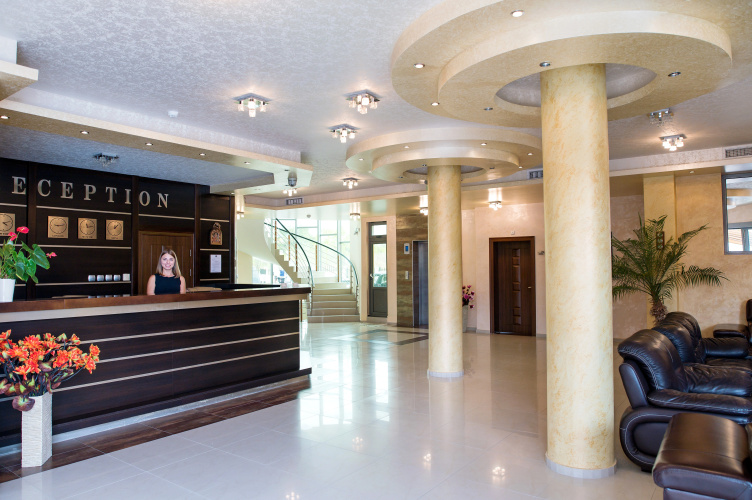 Iris Hotel