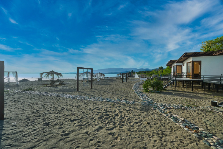 Aqua Resort Hotel