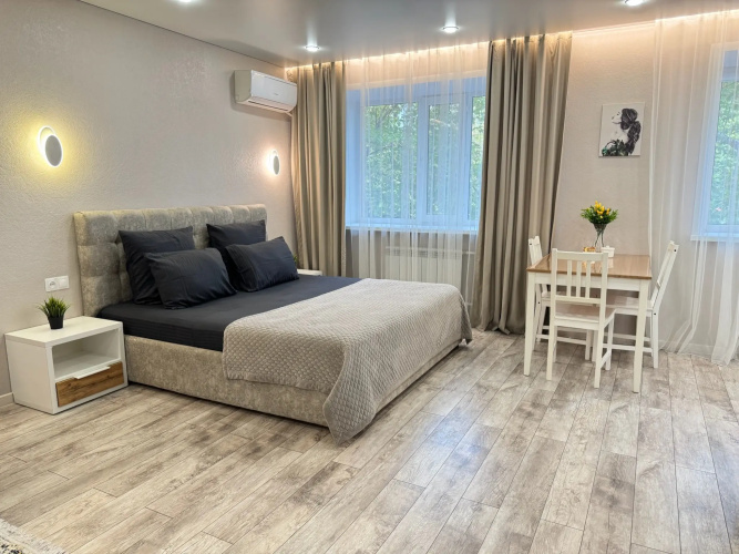 Elitnaya Studiya v Tsentre Goroda Flat