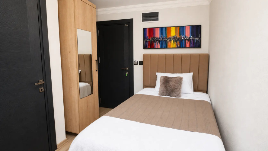 Standard Single room with view