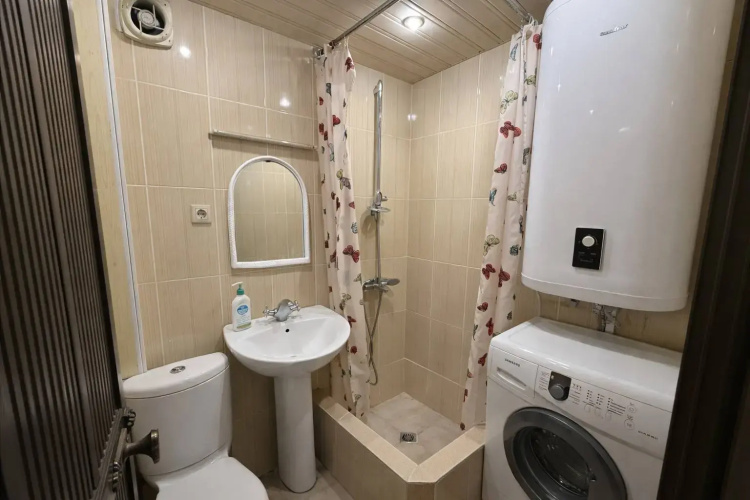Zhivi V Serdtse Sukhuma Flat