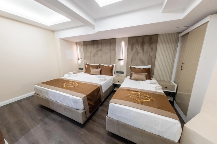 Premier room