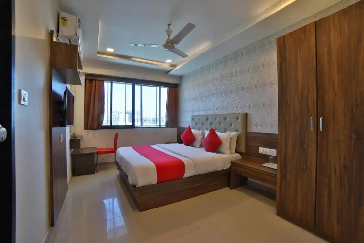 Standard Double room with view