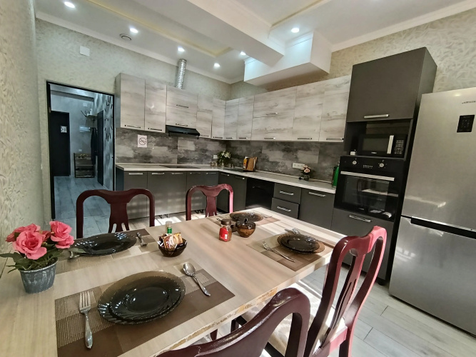 S Udobnym Raspolozheniem Flat