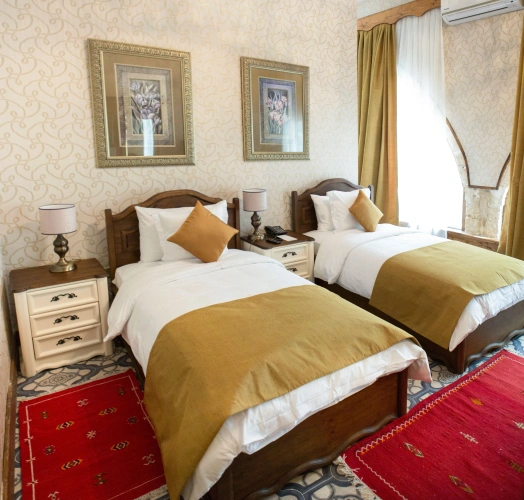 Standard Triple room