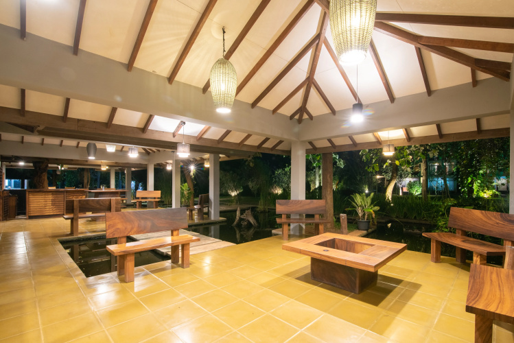 Fresco Water Villa Hotel