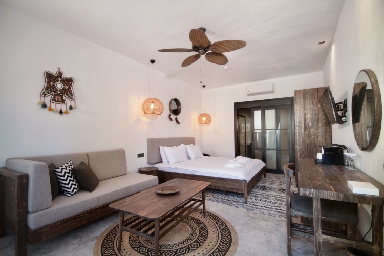 Deluxe Double Bungalow room with balcony
