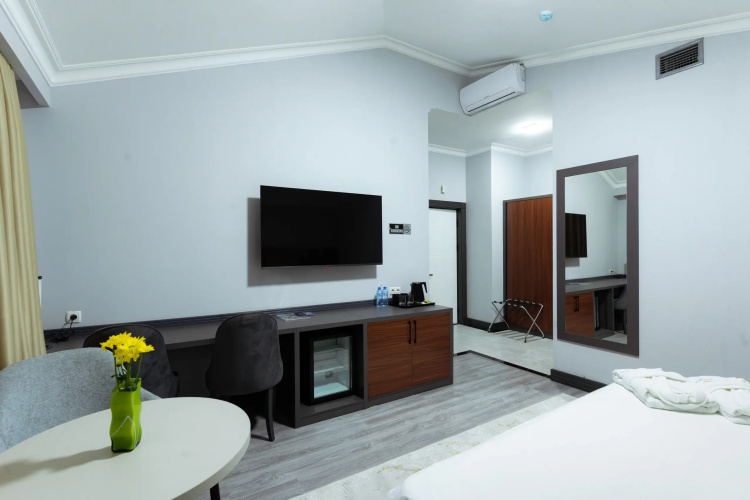 Rauza Hotel Tashkent