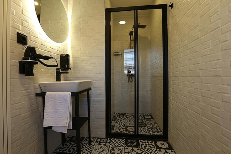 Standard Double room with city view