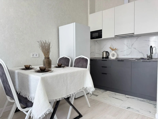 Capital Luxe Two Flat