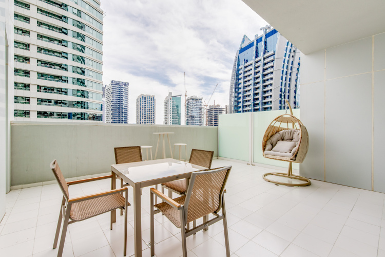 1 Bedroom Apartment with balcony and with view