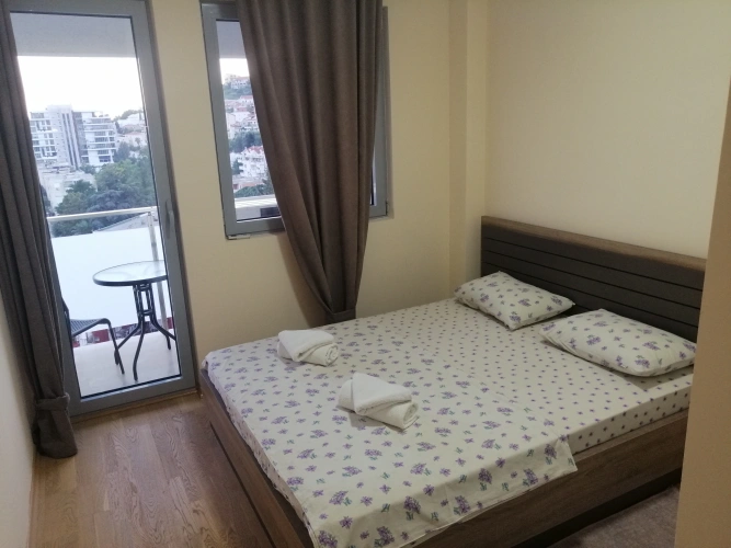 3 Bedrooms Apartment with balcony and with view