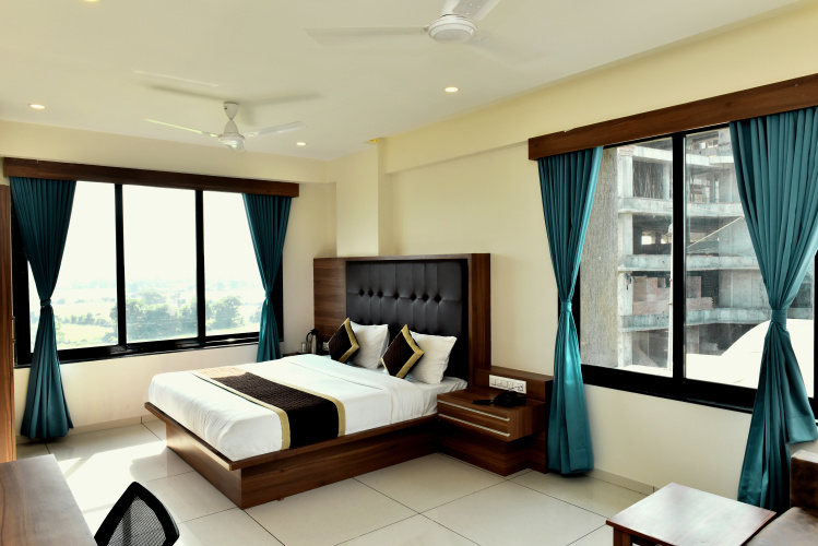 Aagman Hotel