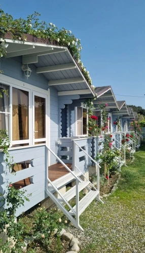 1 Bedroom Cottage with view