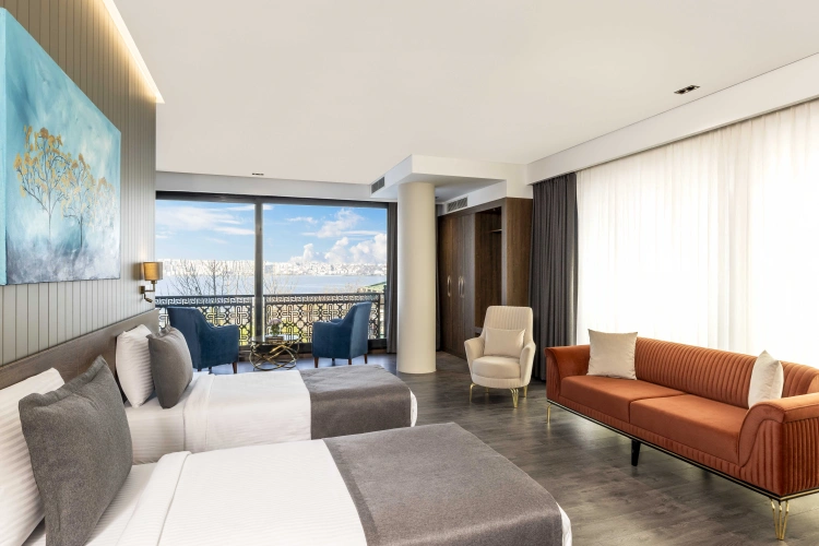 Comfort Quadruple Suite with lake view