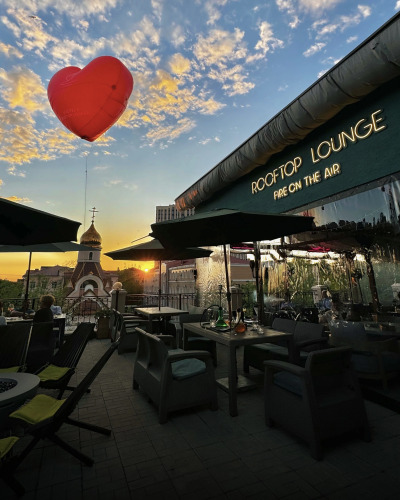 Отель V Hotel&Rooftop Lounge