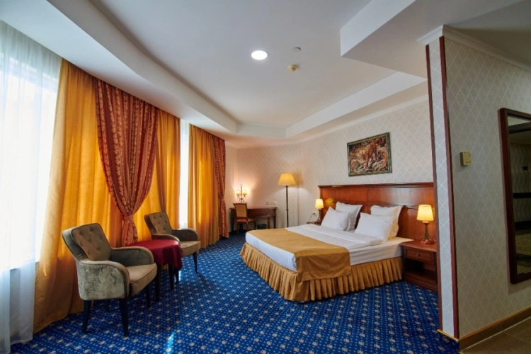 Standard Double room with view