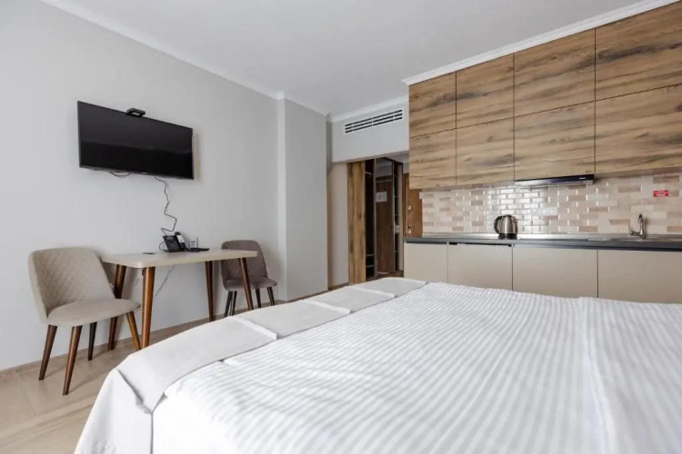 V 10 M Ot Morya Apartments