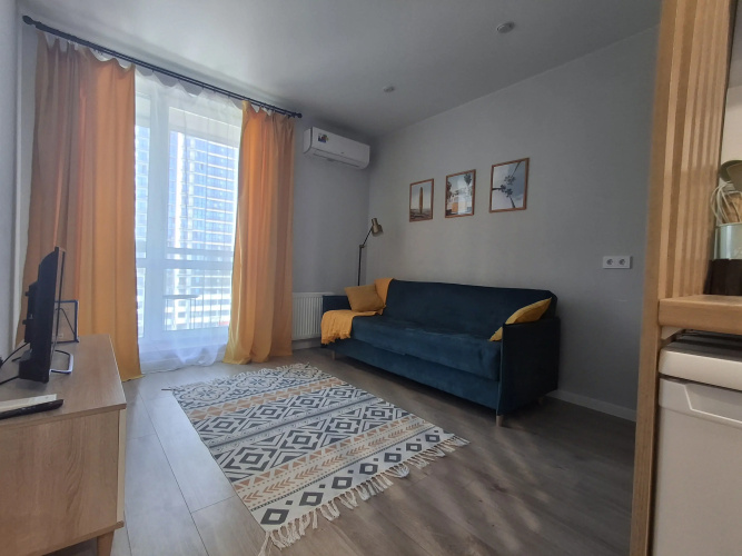 S Konditsionerom Ryadom S Metro Flat