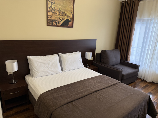 Comfort room with balcony