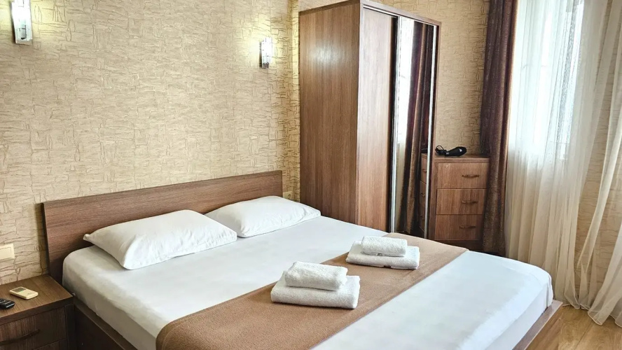 709 v 100 metrah ot morya Flat