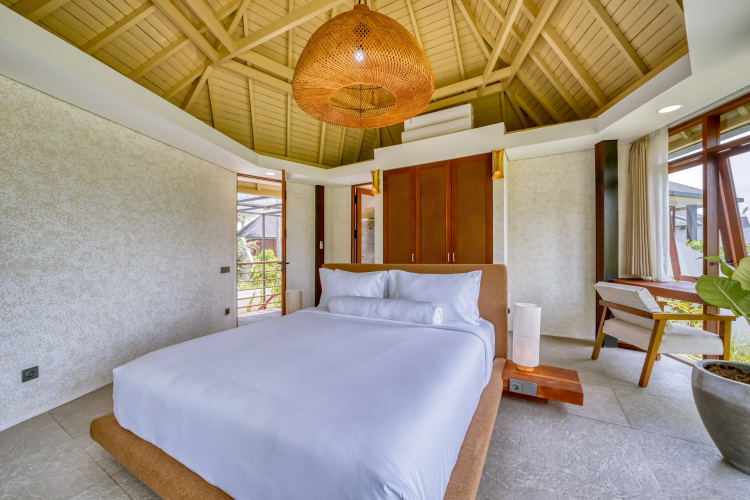 Jungle Flower Hotel