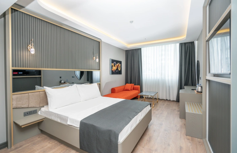 Standard Double room with view