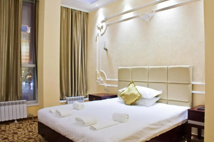 Sky Luxe Hotel