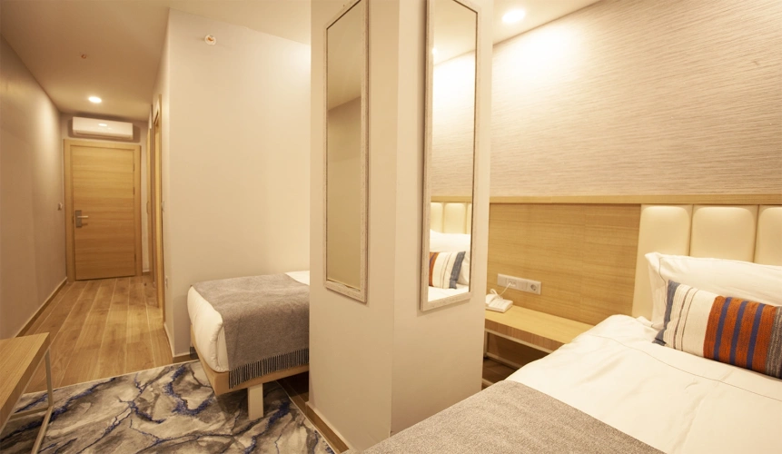 Economy Twin room with city view