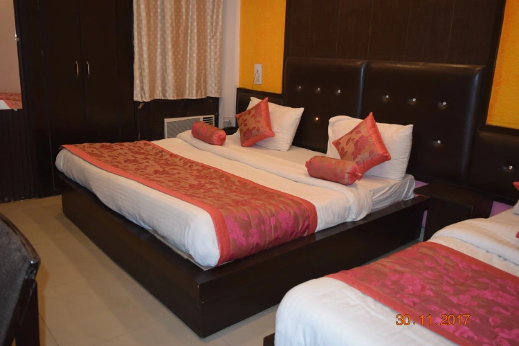 Deluxe Triple room