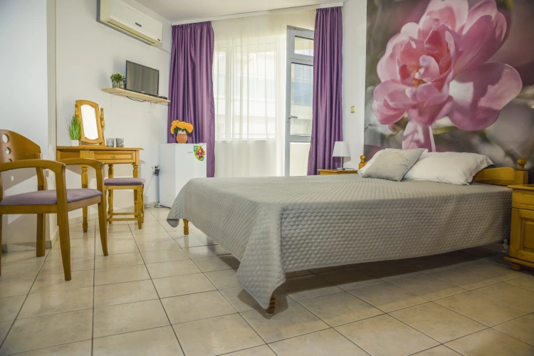 Superior Double room with balcony and with sea view