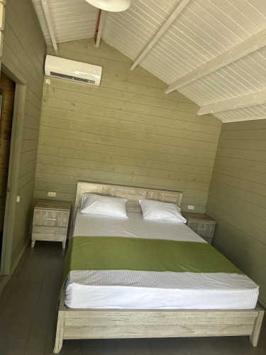 #12 Hotel