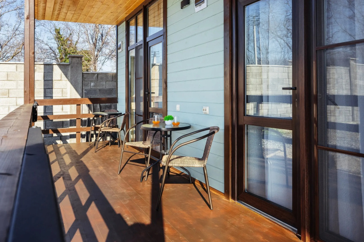 "bronau Aylana" Mini hotel