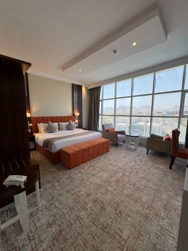 Suite with balcony