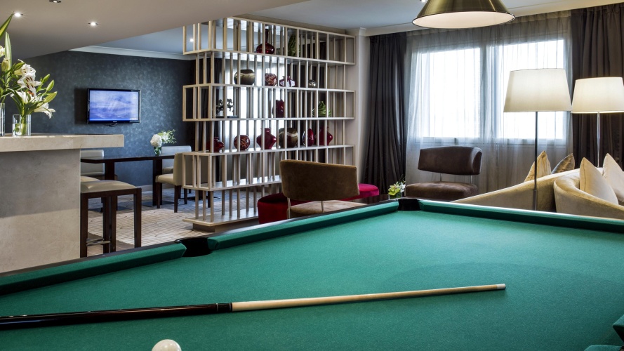 Crowne Plaza Dubai - Deira photo 21