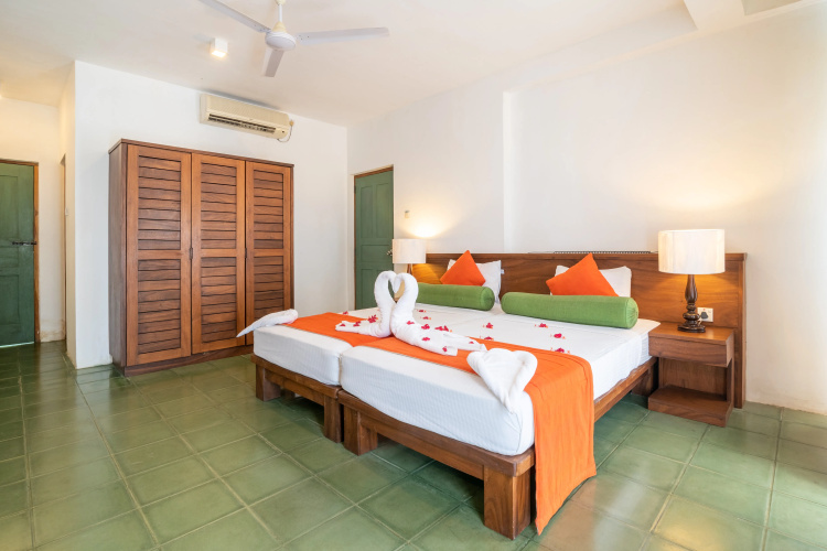 Fresco Water Villa Hotel